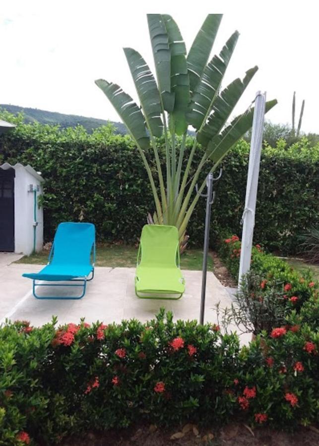 C&H Casa Campestre El Oasis Ricaurte Girardot Bed and Breakfast Buitenkant foto
